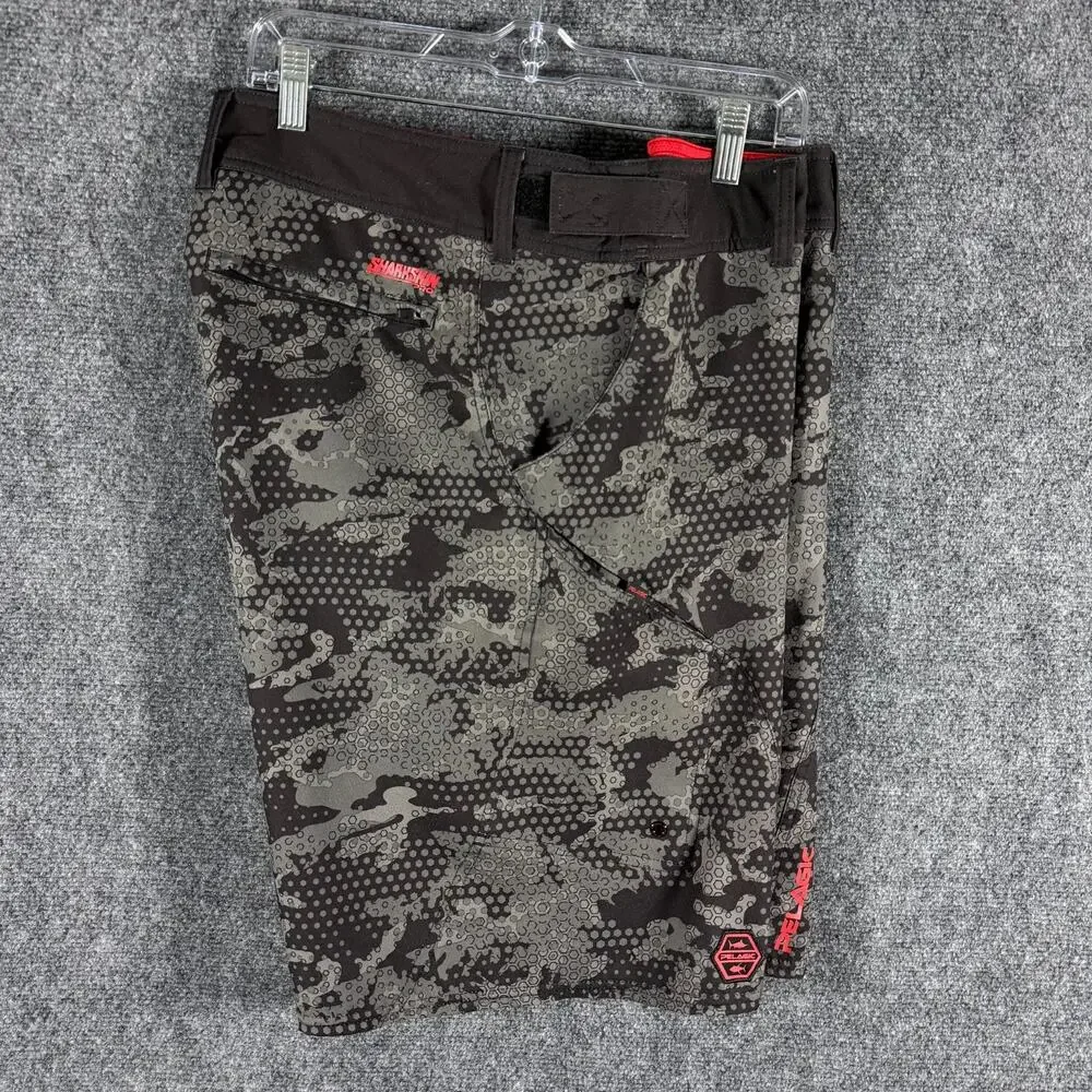 Pelagic Sharkskin Pro Fishing Shorts Mens 40 Black Gray Camo Performance
